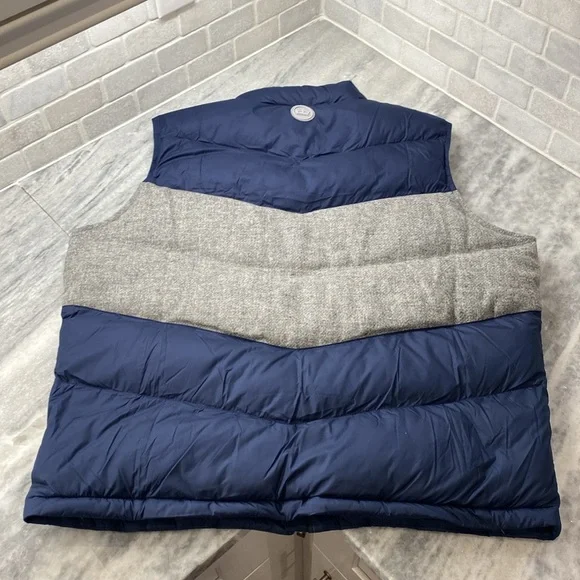 Peter Millar Alpine Vest size XL. NWT